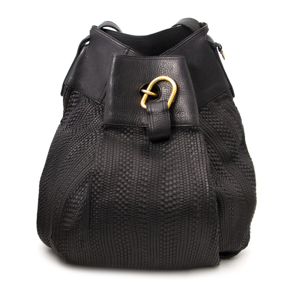 Achetez le Delvaux black 'Toile de Cuir' Shoulder Bag en ligne www.labellov.com, seconde main et luxe vintage.