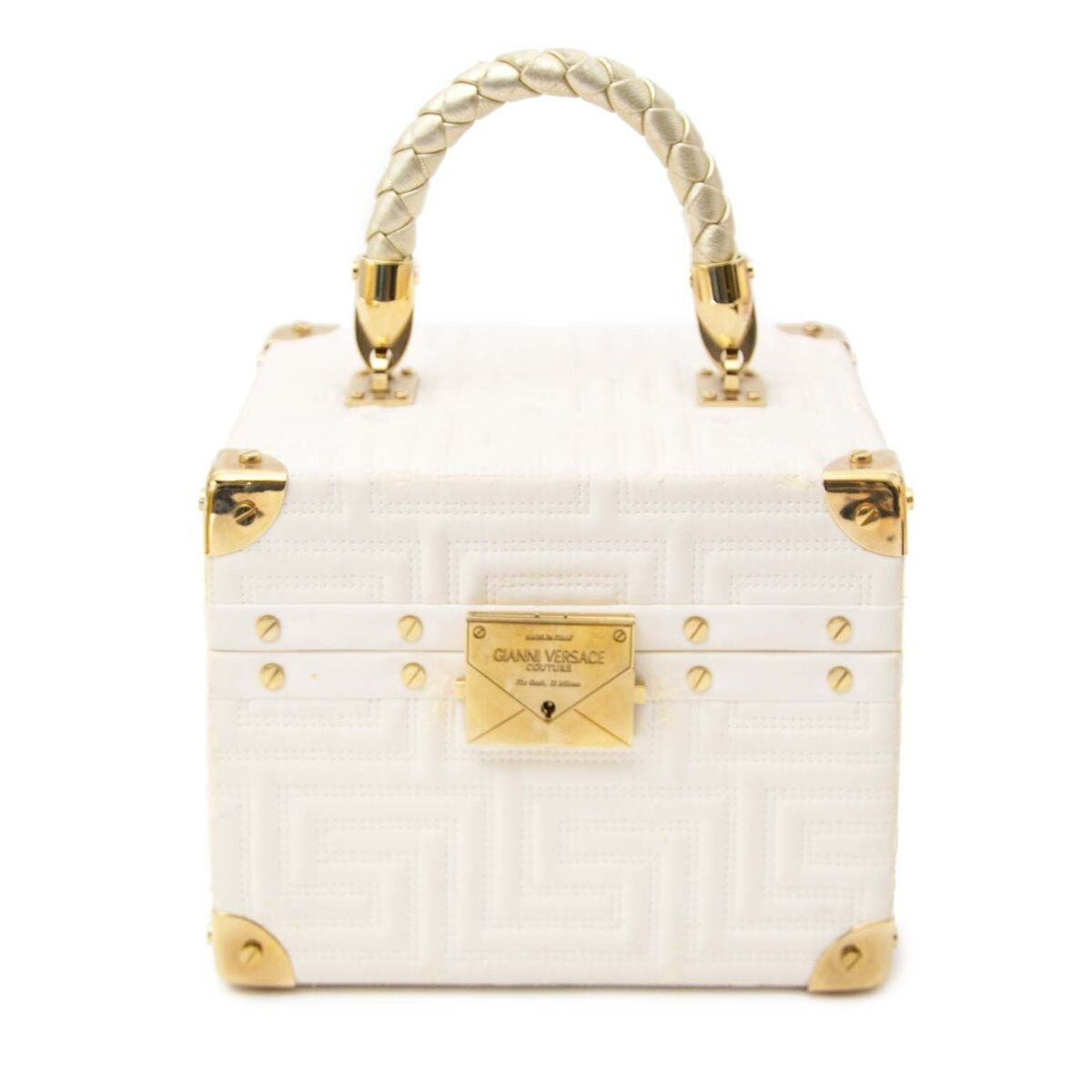 Buy authentic secondhand Versace traincase at the right price at LabelLOV vintage webshop. Safe and secure online shopping.