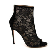 Gianvito Rossi Lace Peep-toe Booties - size 37.5 online at the best prihttps://www.labellov.com/index.php/tnFCharX_mChJrDG/catalog_product/edit/id/8639/key/136f25147c3459bded31d4490f775ad6/#ce
