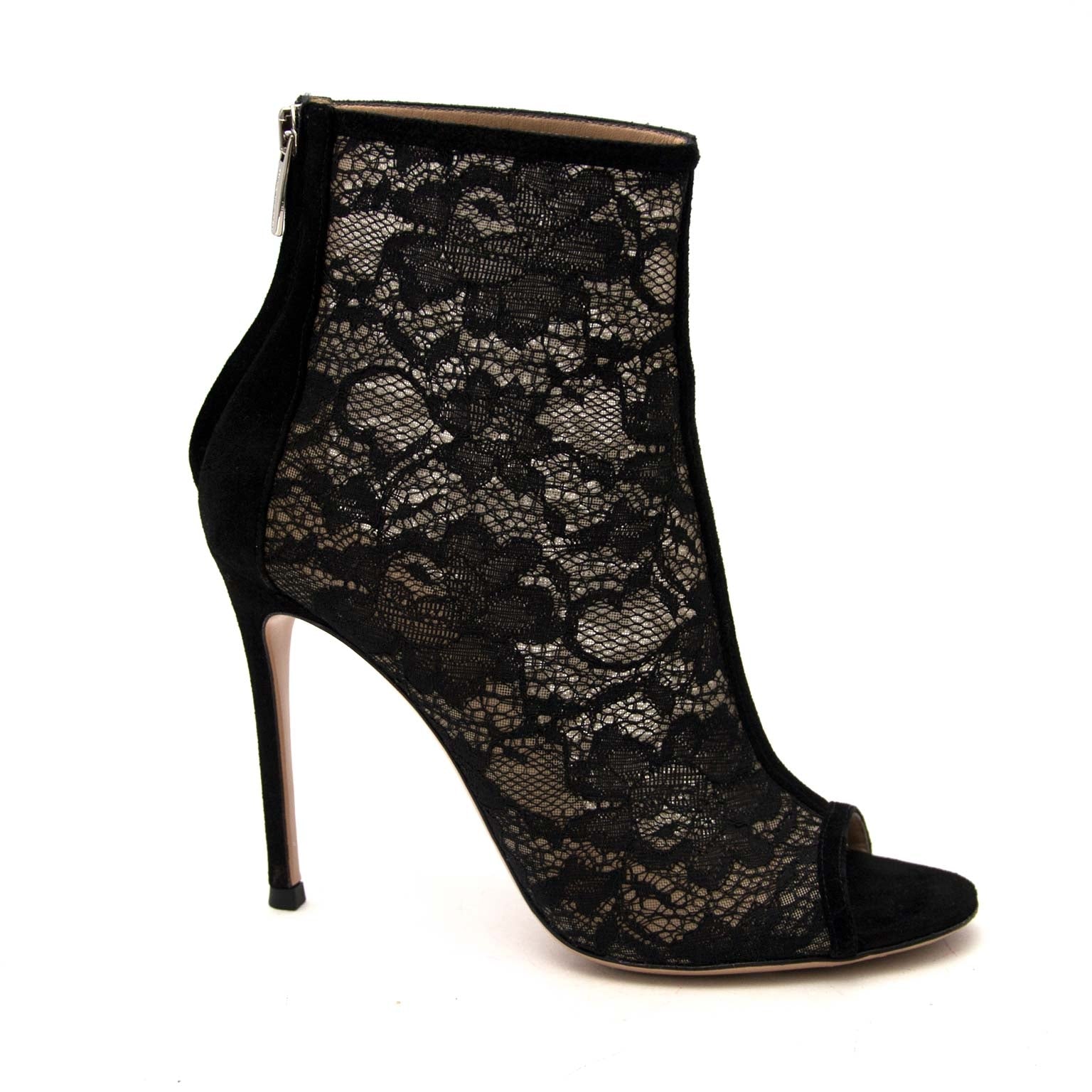 Gianvito Rossi Lace Peep-toe Booties - size 37.5 online at the best prihttps://www.labellov.com/index.php/tnFCharX_mChJrDG/catalog_product/edit/id/8639/key/136f25147c3459bded31d4490f775ad6/#ce