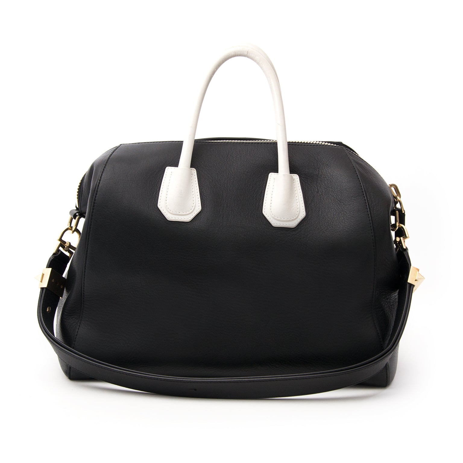 op zoek naar een designer handtas? Koop Givenchy Medium Antigona Black And White Leather Bag aan de beste prijs