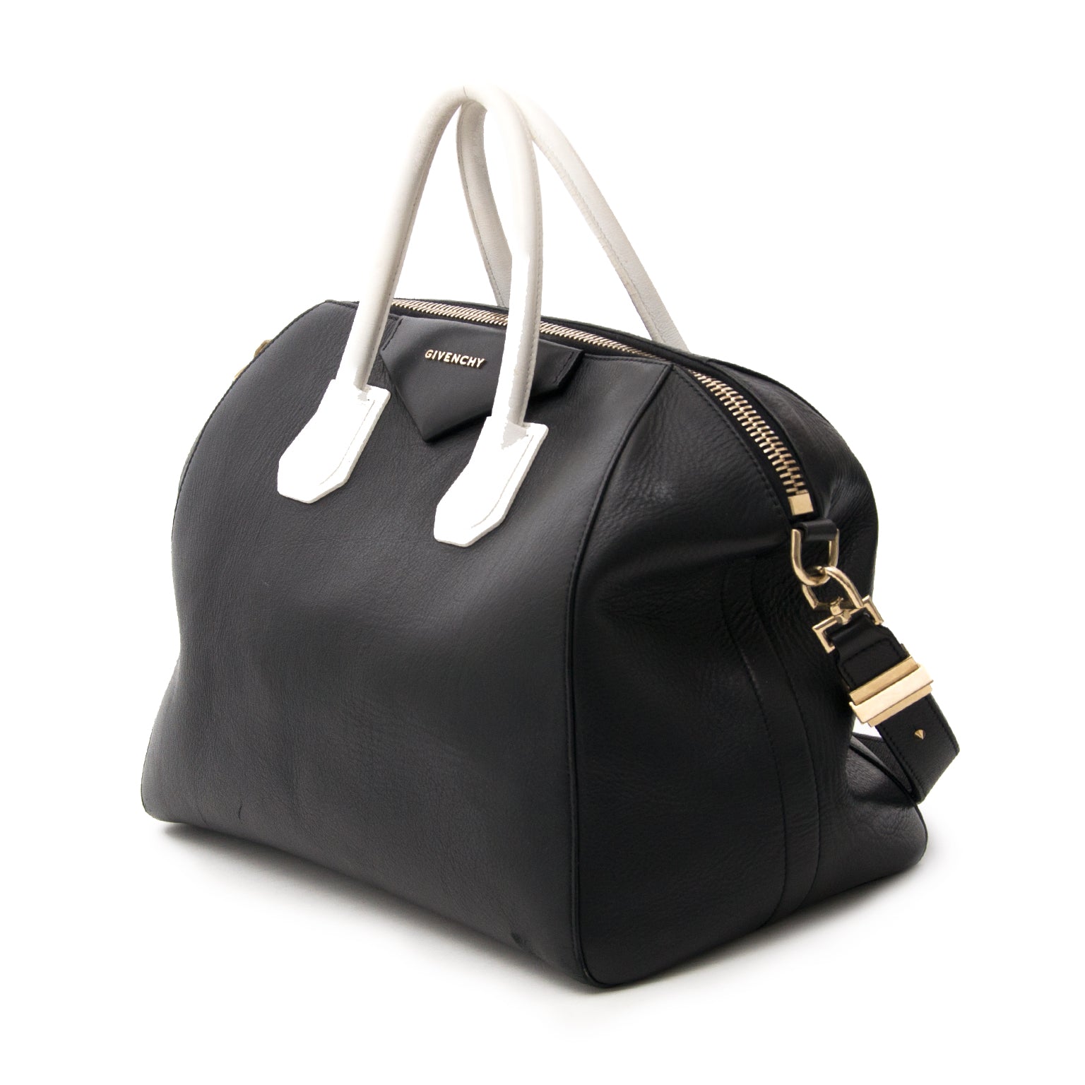 Buy and sell your Givenchy Medium Antigona Black And White Leather Bag for the best price