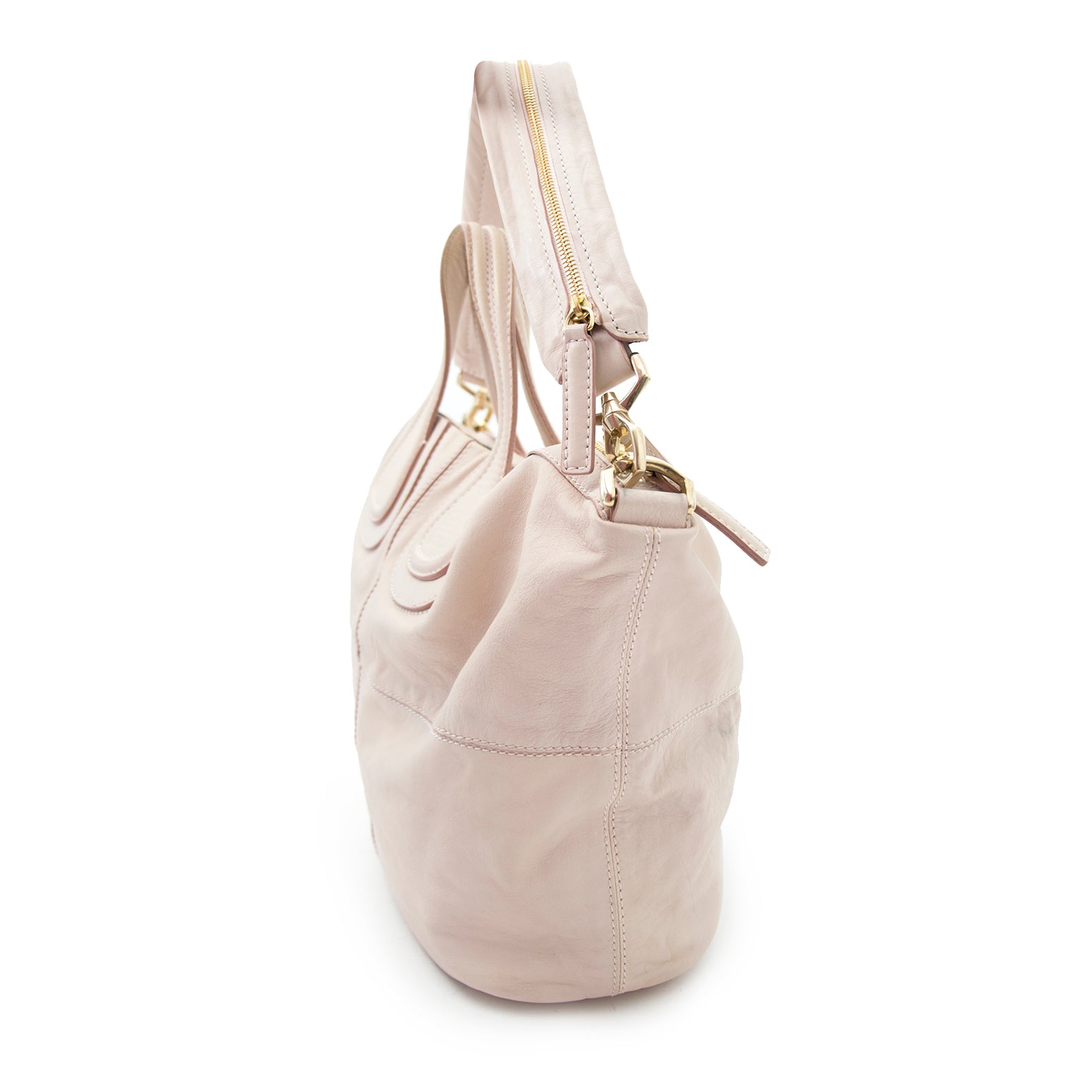 Buy and sell your preloved designer bags for the best rates online at Labellov luxury