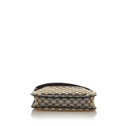 Buy an authentic second hand Gucci GG Canvas Shoulder Bag in very good condition at Labellov