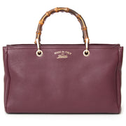 Buy authentic Gucci Burgundy Bamboo Tote at the right price at LabelLOV vintage webshop. Luxe, vintage, fashion. Safe and secure online shopping. Antwerp, Belgium.