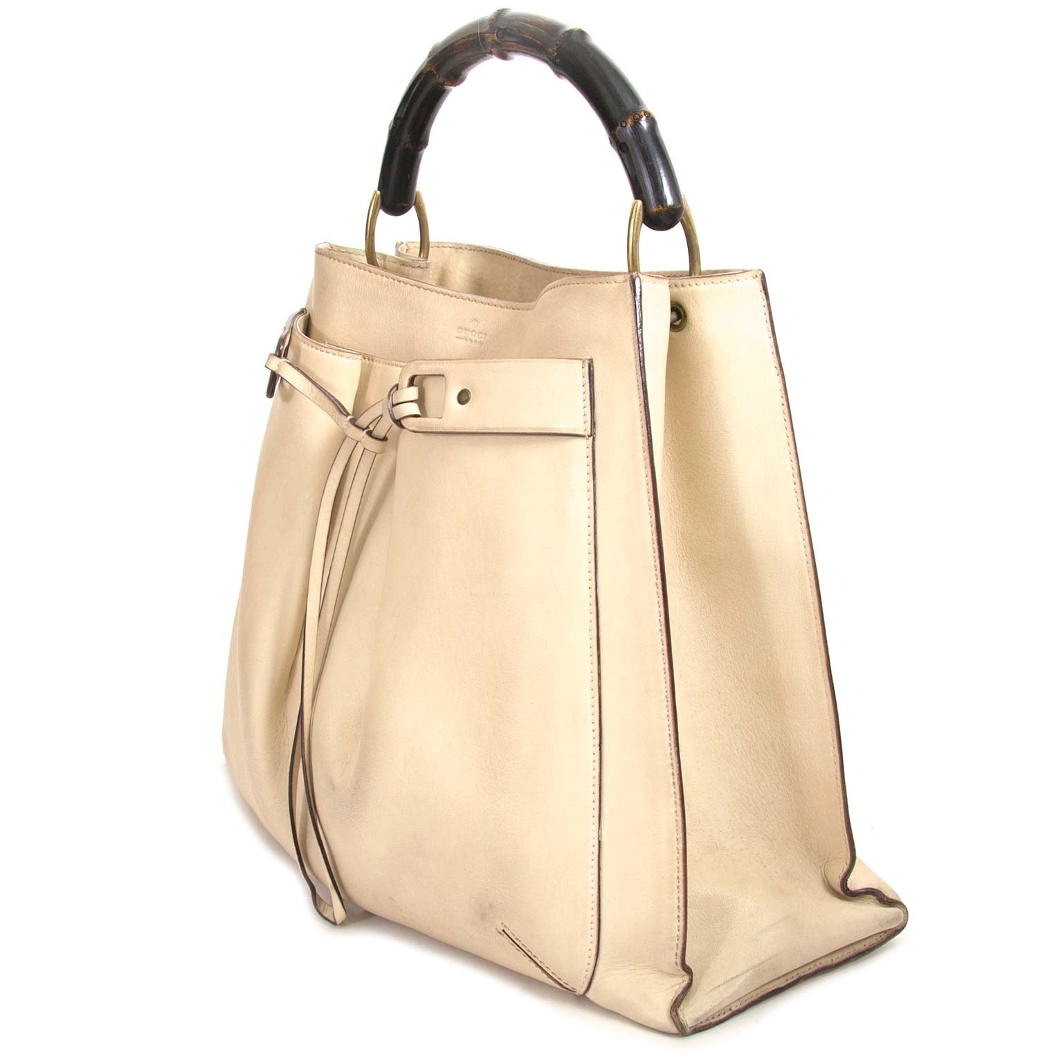 koop Gucci Gucci Beige Bamboo Tote en betaal veilig online bij labellov.com
