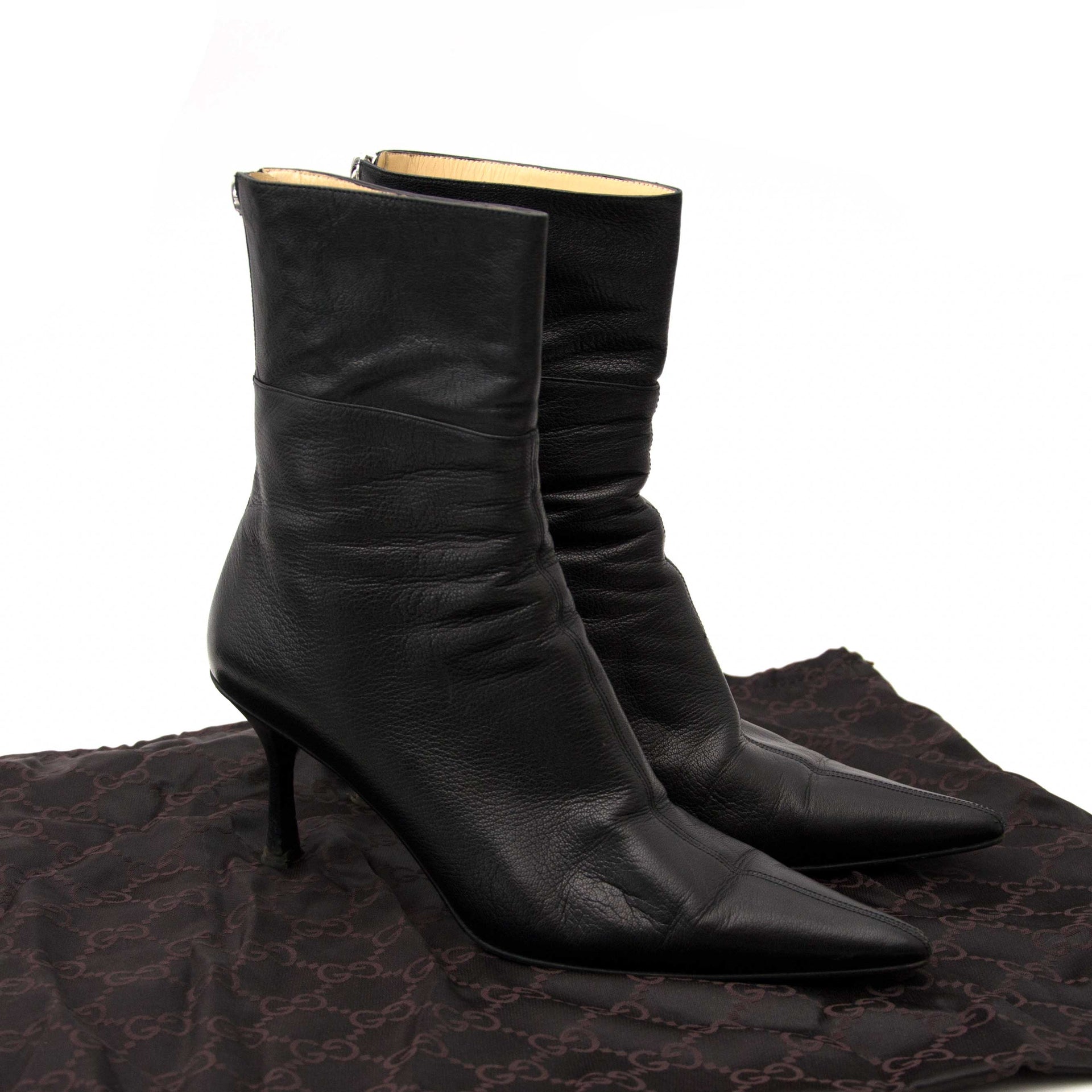 Koop en verkoop uw authentieke Gucci Black Leather Ankle Boots bij Labellov