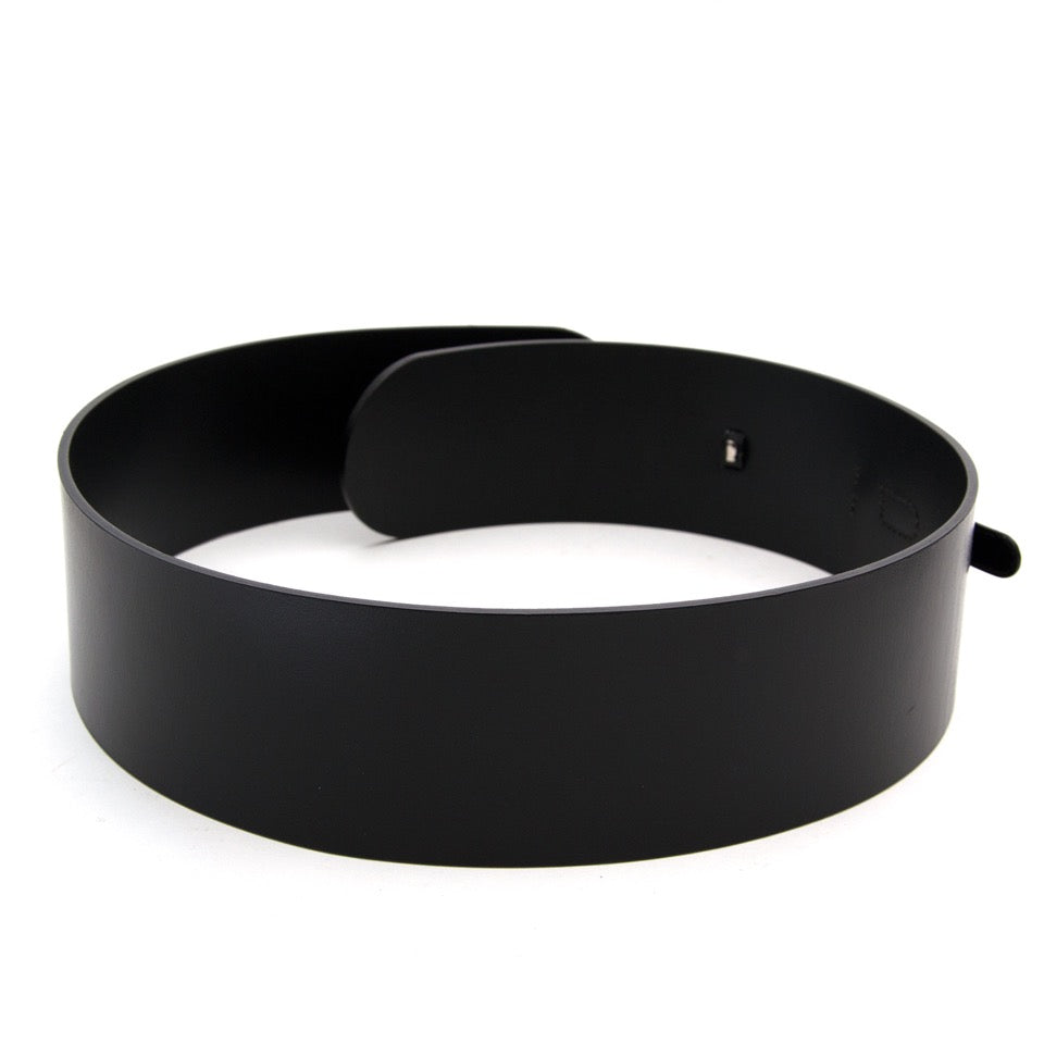Veilig online kopen bij Labellov Vintage. Gucci Black Horse Bit Buckle Belt aan de beste prijs.