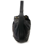 Compra una bolsa de Gucci en negro muy en moda para el precio correcto en LabelLOV.
