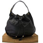 Want to buy authentic secondhand Gucci bags ? buy and sell at labellov, world wide shipping.