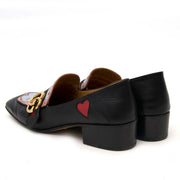 Achetez un authentique Gucci Marmont chaussures pour le bon prix chez LabelLOV.