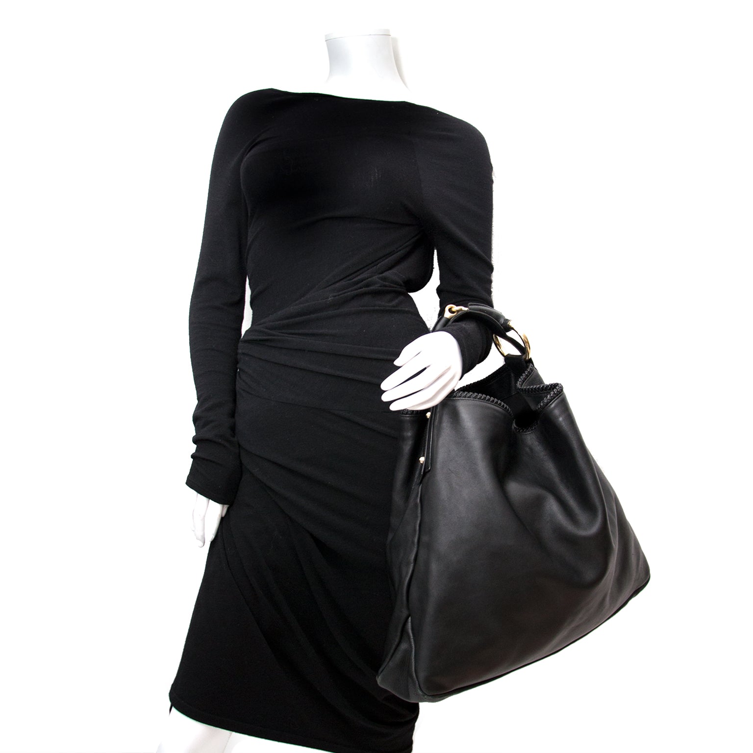 Koop een tweedehands Gucci Black Horsebit Hobo Bag bij Labellov.com
