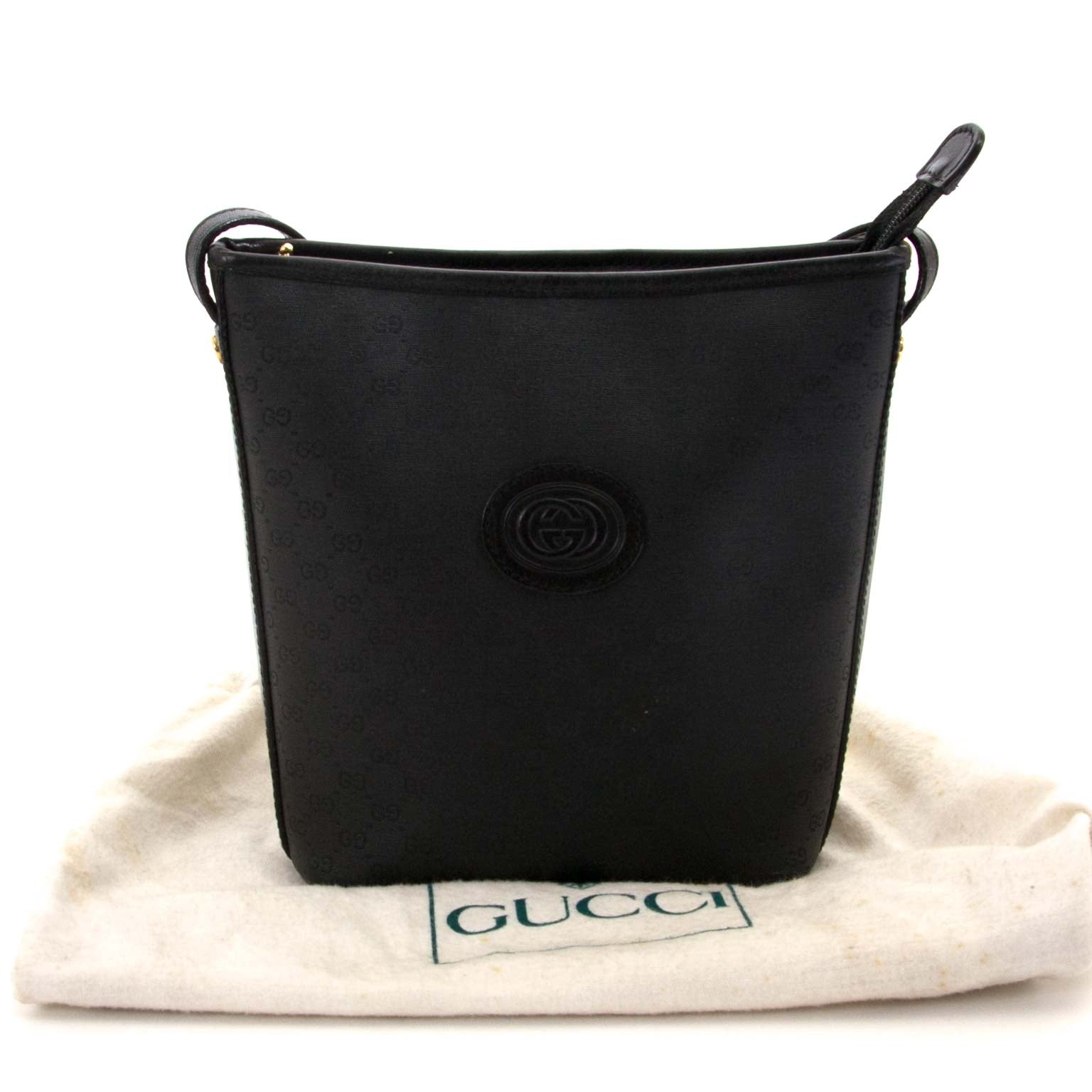 veilig en online shoppen bij labellov vintage webshop antwerpen koop nu Gucci Black Monogram Crossbody Bag