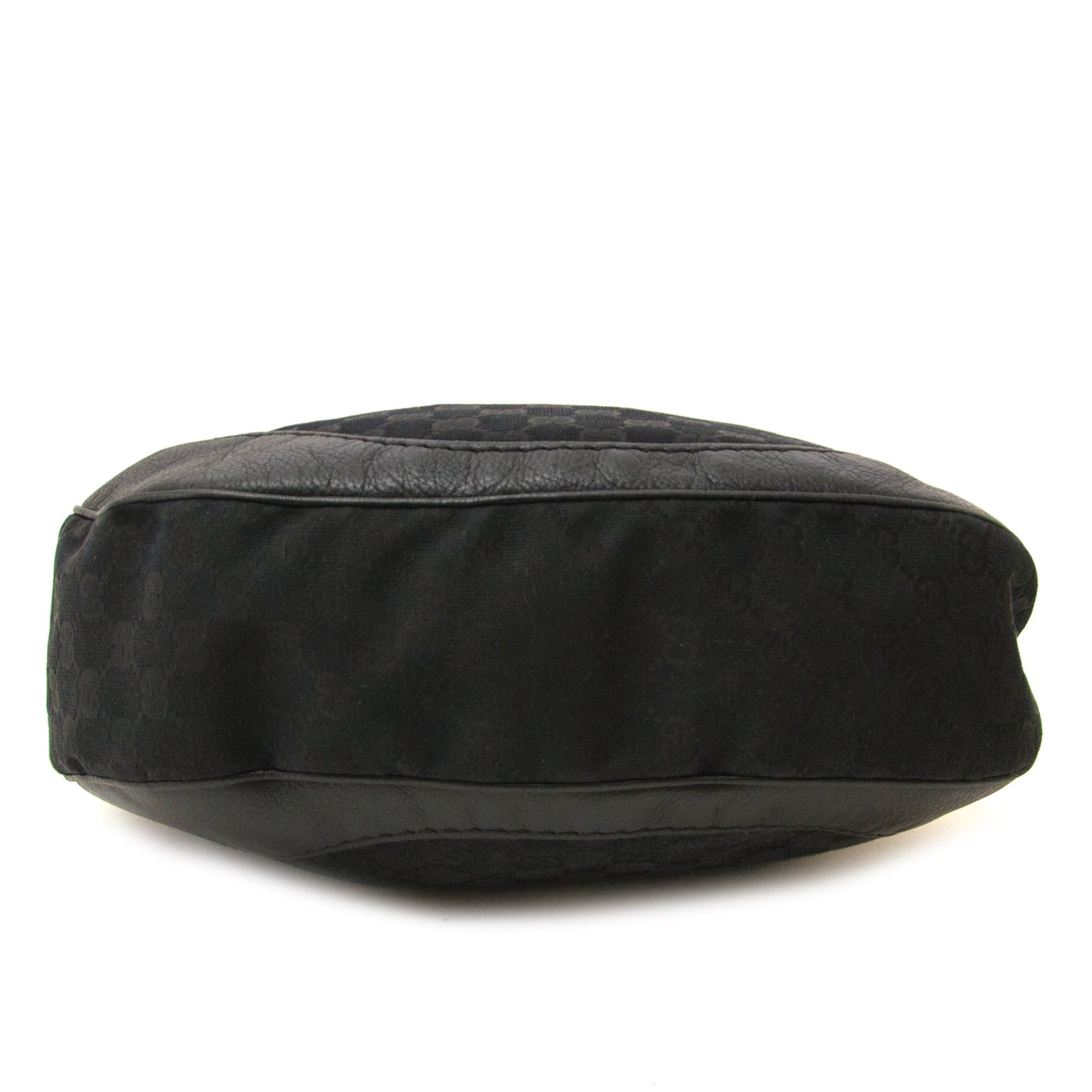veilig online shoppen bij labellov vintage mode webshop belgië met gucci charlotte zwart hobo bag