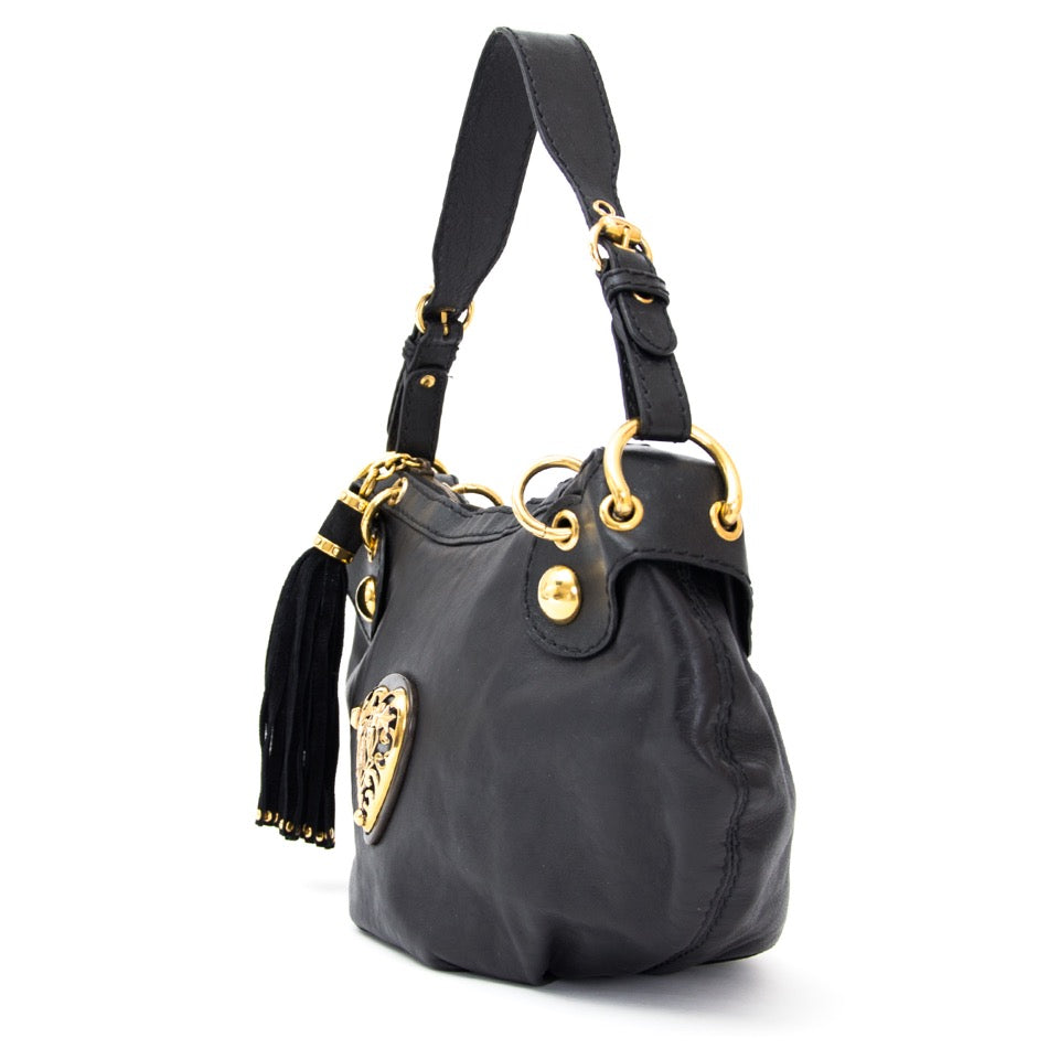 Authentieke Gucci zarte Babyushka met gouden hartje voor de juiste prijs bij LabelLOV vintage webshop. Gucci Black Babushka shoulder bag with golden heart. Veilig online winkelen. Luxe, vintage, mode. Antwerpen, België.
