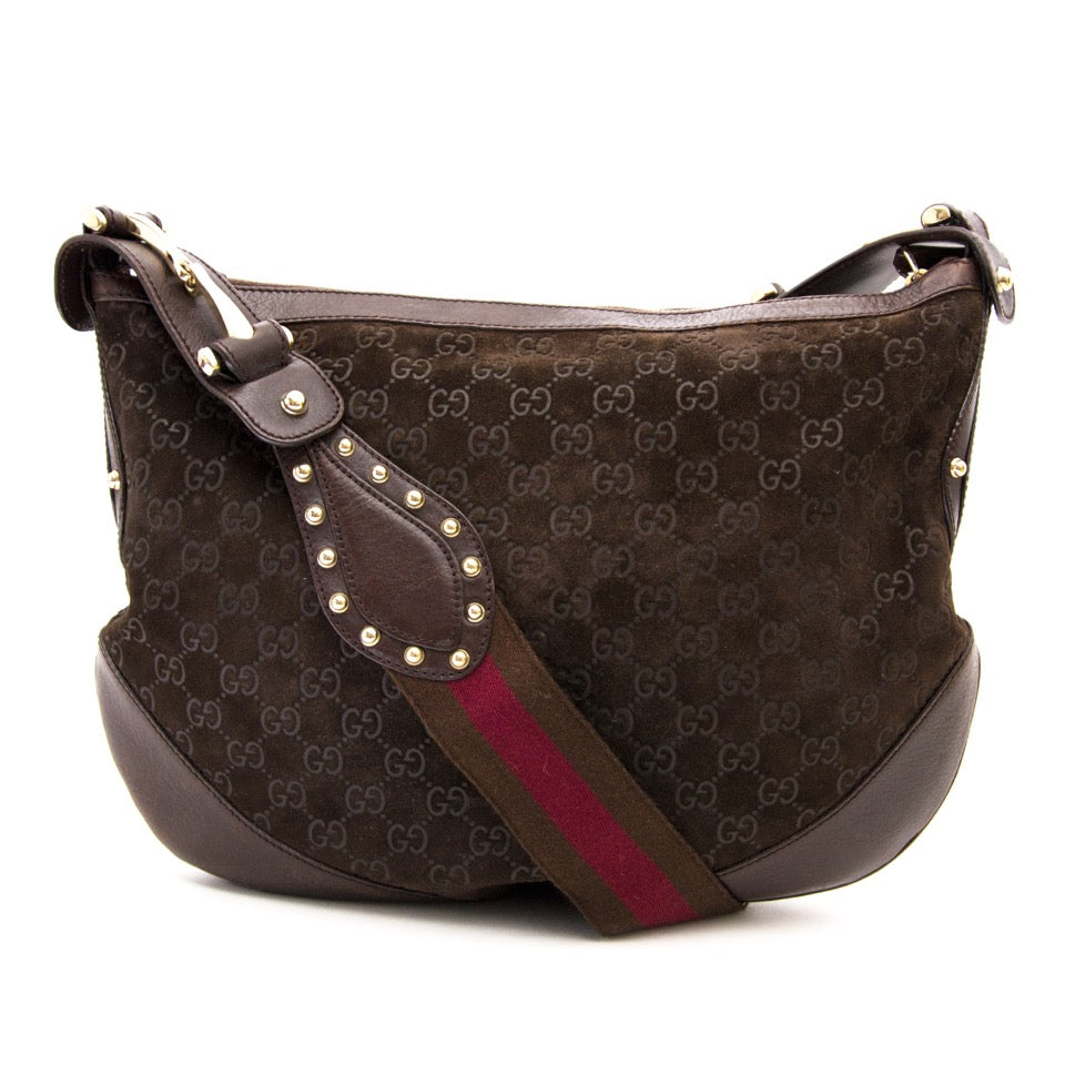Vintage Gucci GG Monogram Shoulder Bag for the best price at Labellov webshop. Safe and secure online shopping with 100% authenticity. Vintage Gucci GG Monogram sac à epaule pour le meilleur prix.