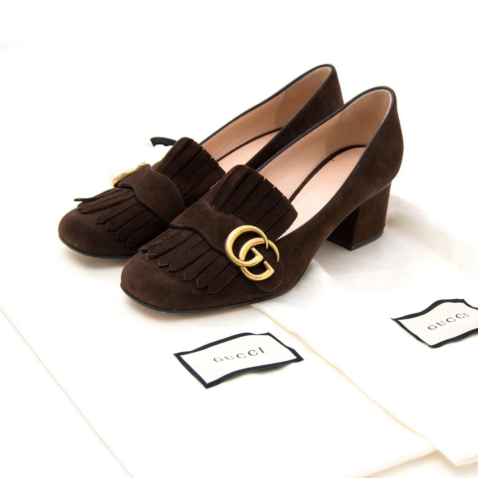 We buy and sell your secondhand Gucci Brown Suede Loafer Pumps online and in the showroom in Antwerp