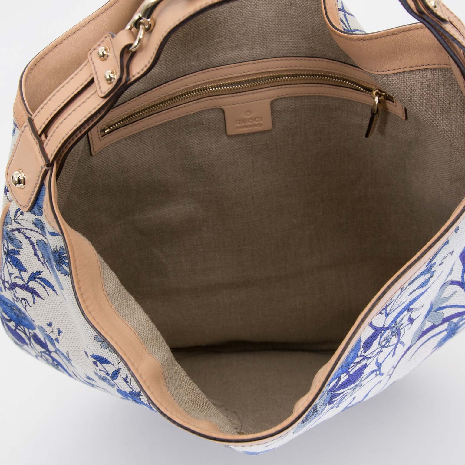 Gucci Blue Flora Canvas Wave Horsebit Hobo Bag now for sale at labellov vintage fashion webshop belgium