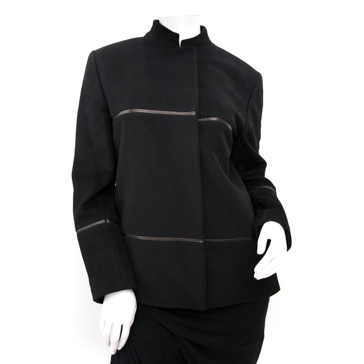 Buy an authentic secondhand Gucci Black Cashmere Coat at the right price