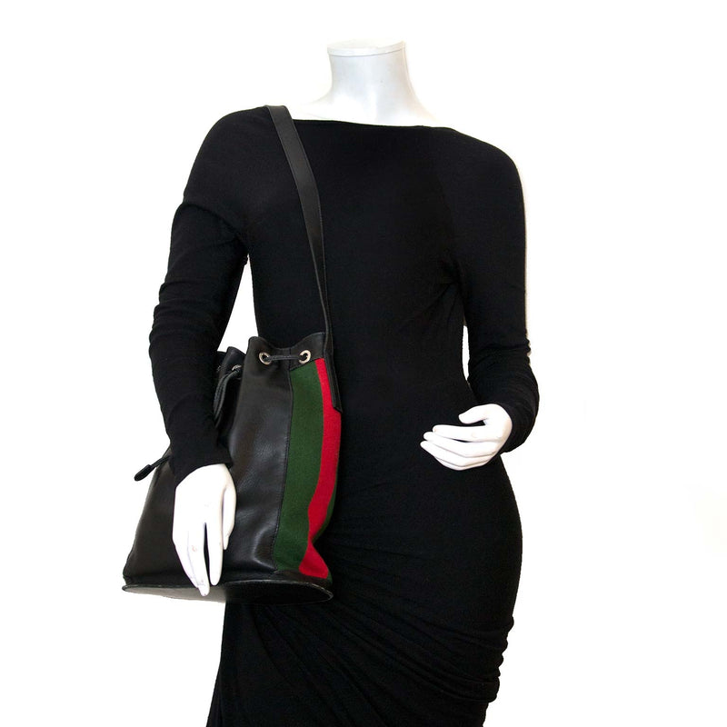 koop veilig online tegen de beste prijs Gucci Black Vintage Web Bucket Bag