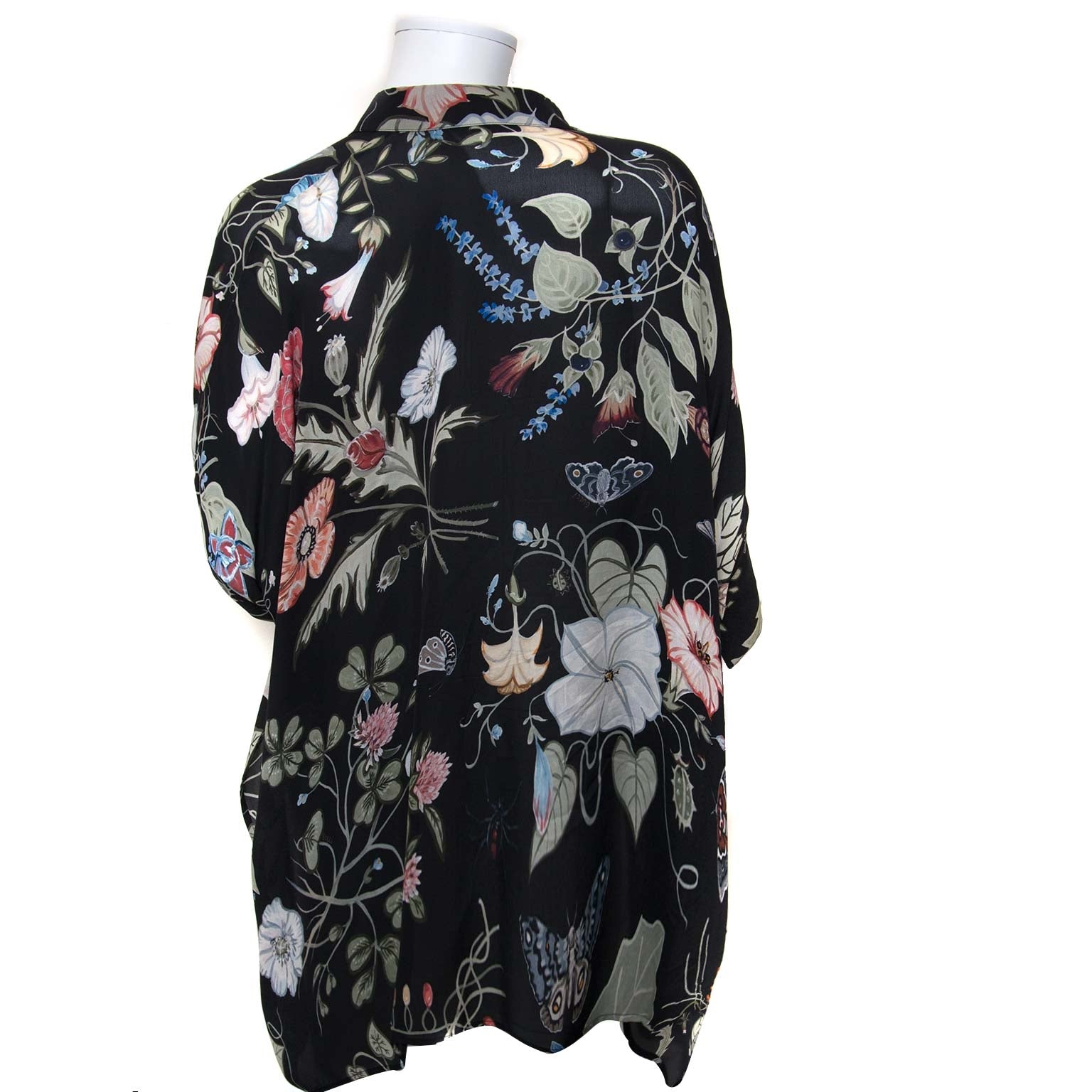 gucci silk flower blouse now for sale at labellov vintage fashion webshop belgium