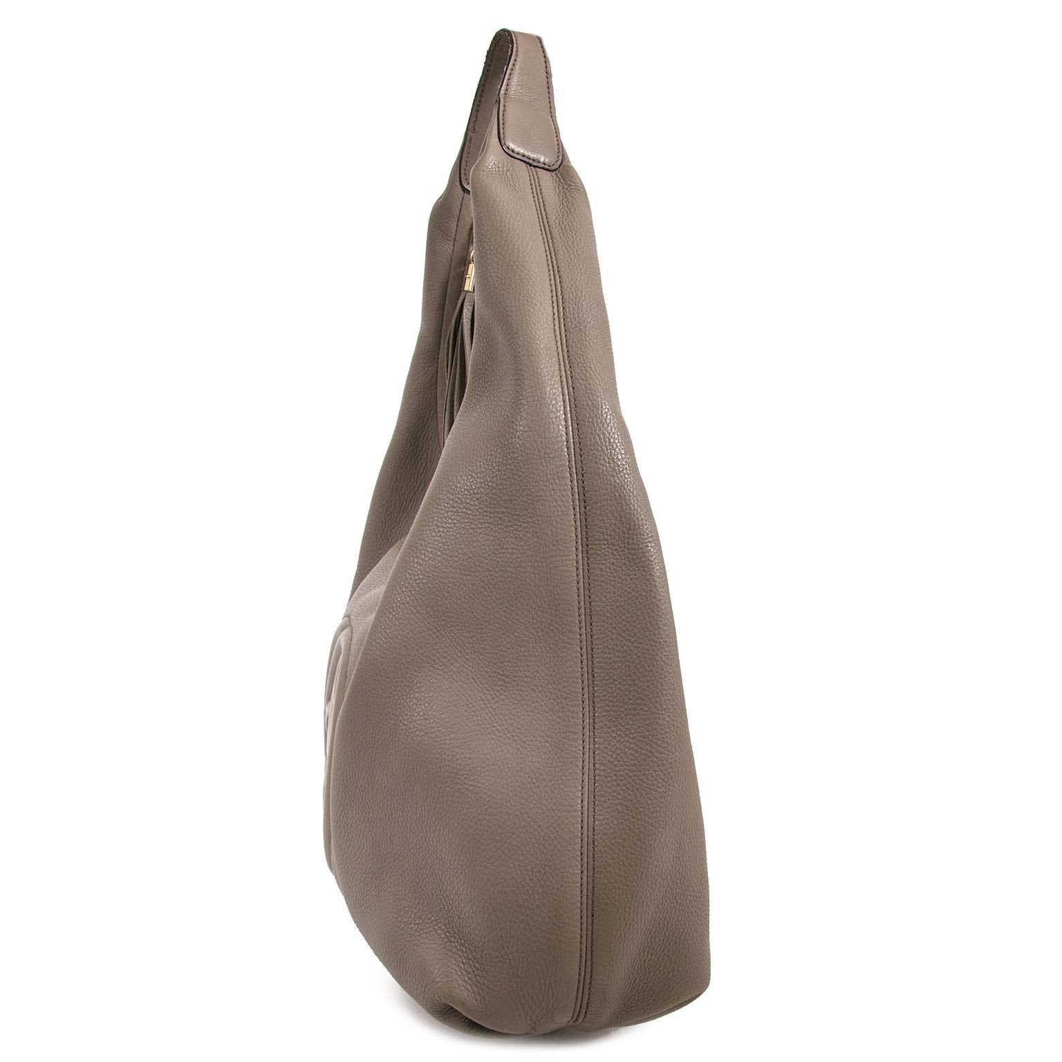 gucci pebbled grey soho hobo bag now for sale at labellov vintage fashion webshop belgium