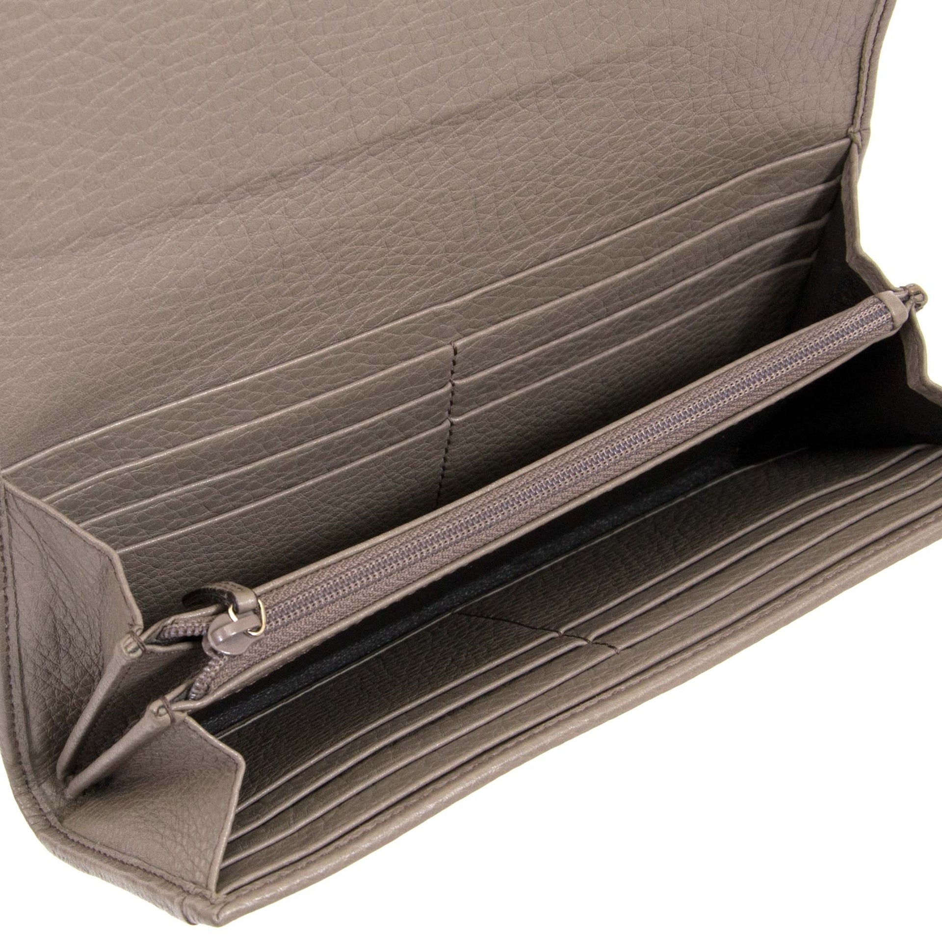 gucci grey soho leather wallet now for sale at labellov vintage fashion webshop belgium