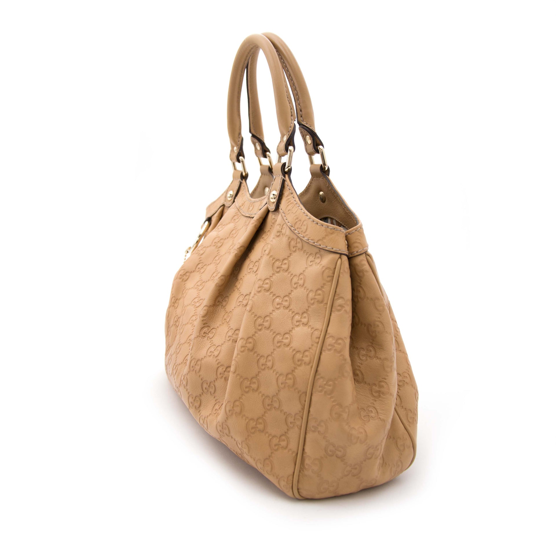 koop uw tweedehands designer handtassen bij labellov.com tegen de beste prijs.