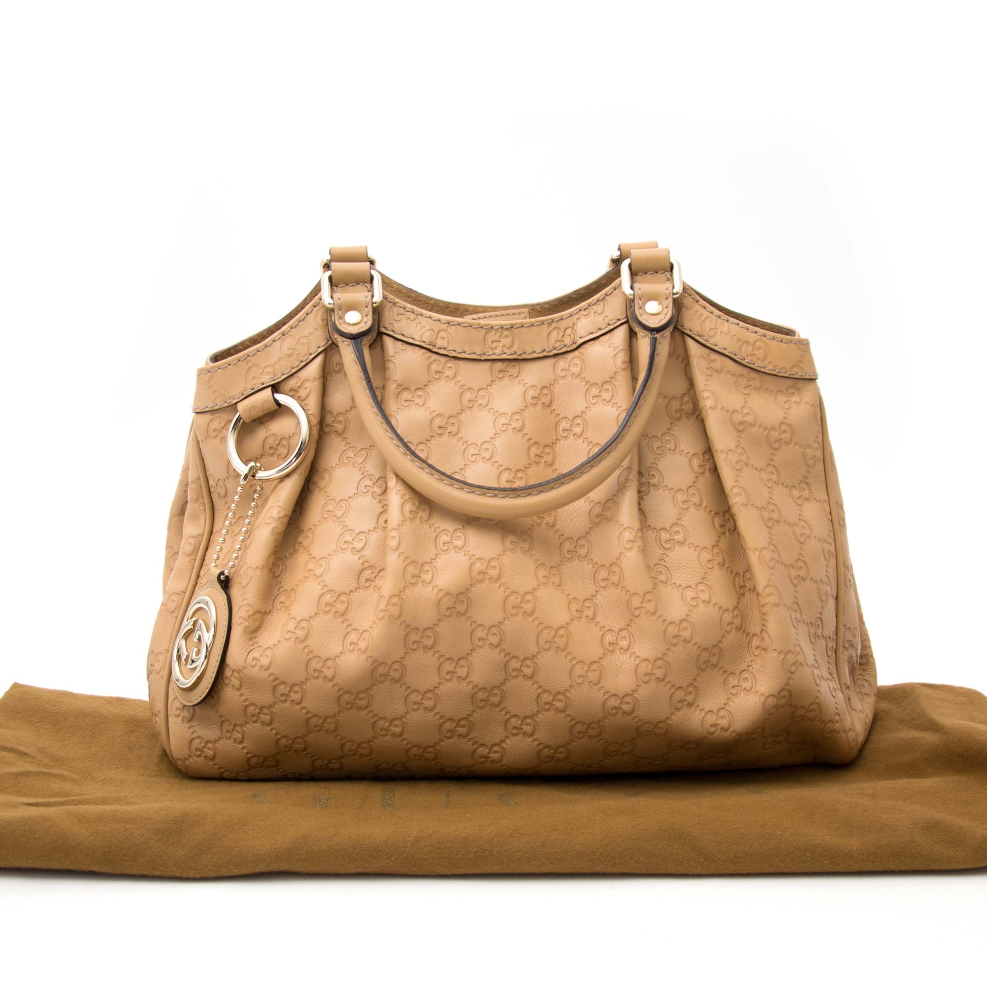 acheter en ligne chez labellov.com pour le meilleur prix gucci beige guccissima sukey