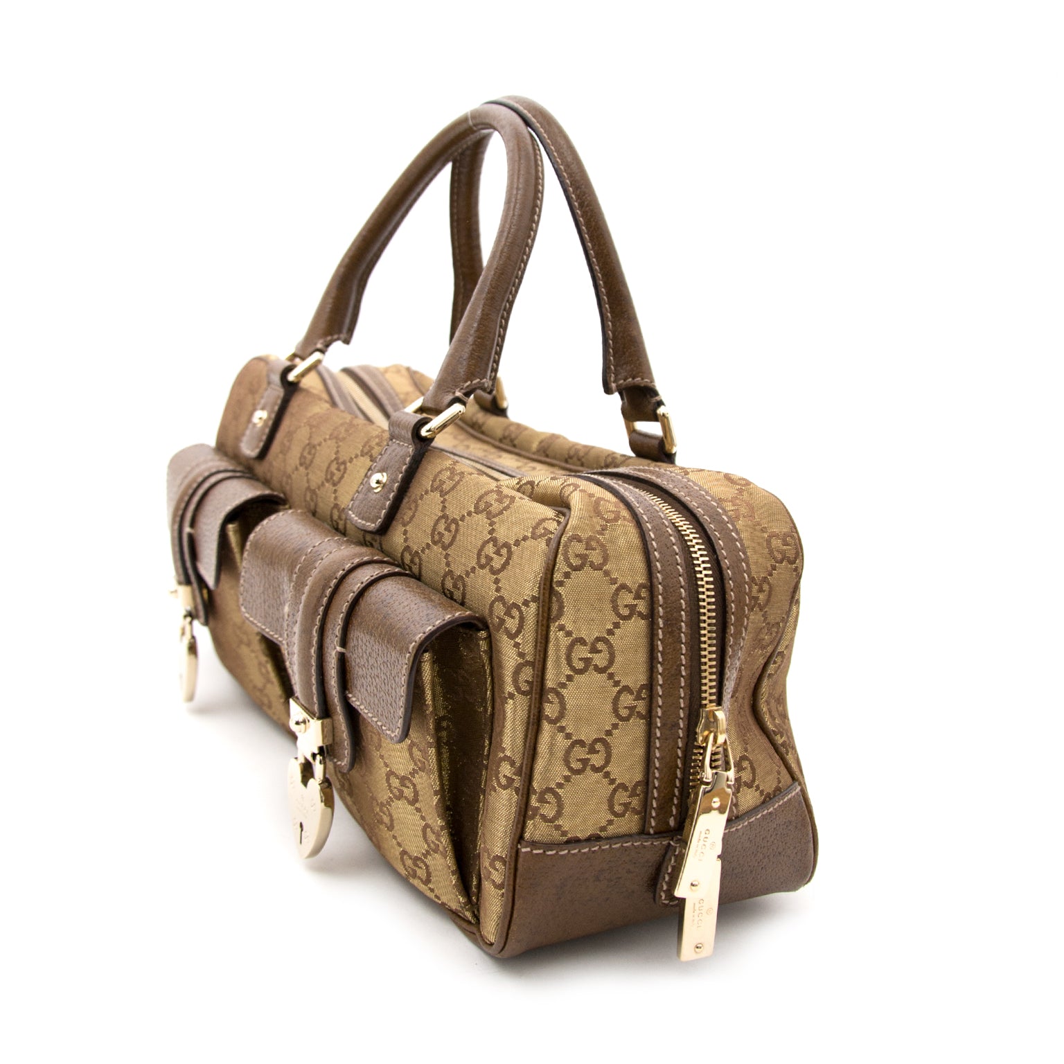 Skip the waiting list and buy one of a kind unique desiger bags online on secondhand luxury webshop Labellov