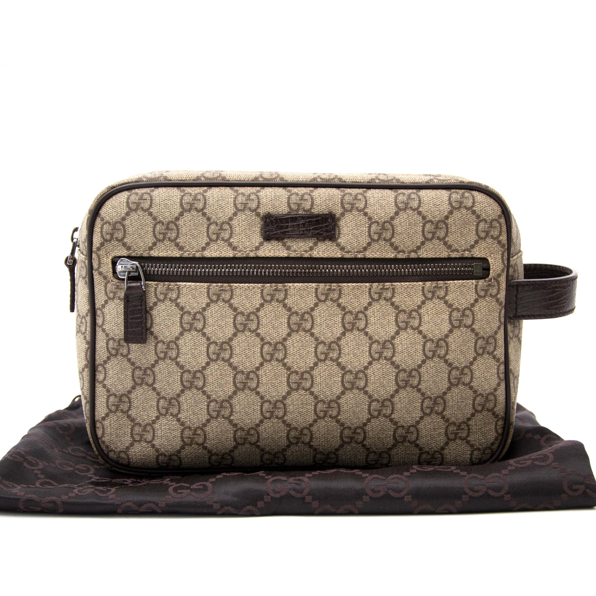 acheter en ligne chez labellov.com pour le meilleur prix gucci gg supreme toiletry case