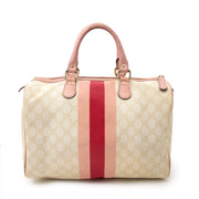 Looking to get your hands on a highly discounted gorgeous Gucci bag? Buy the on trend Gucci Monogram Pink Boston Bag now.