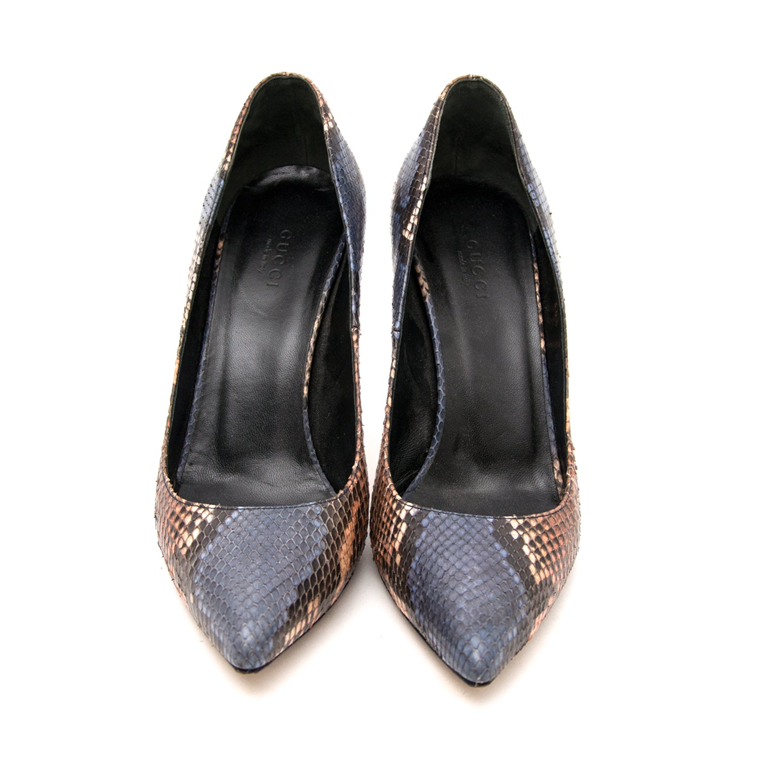 Acheter en ligne chez labellov.com pour le meilleur prix Gucci python pumps