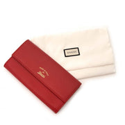 Achetez authentique Gucci rouge portefeuille pour le bon prix chez LabelLOV.