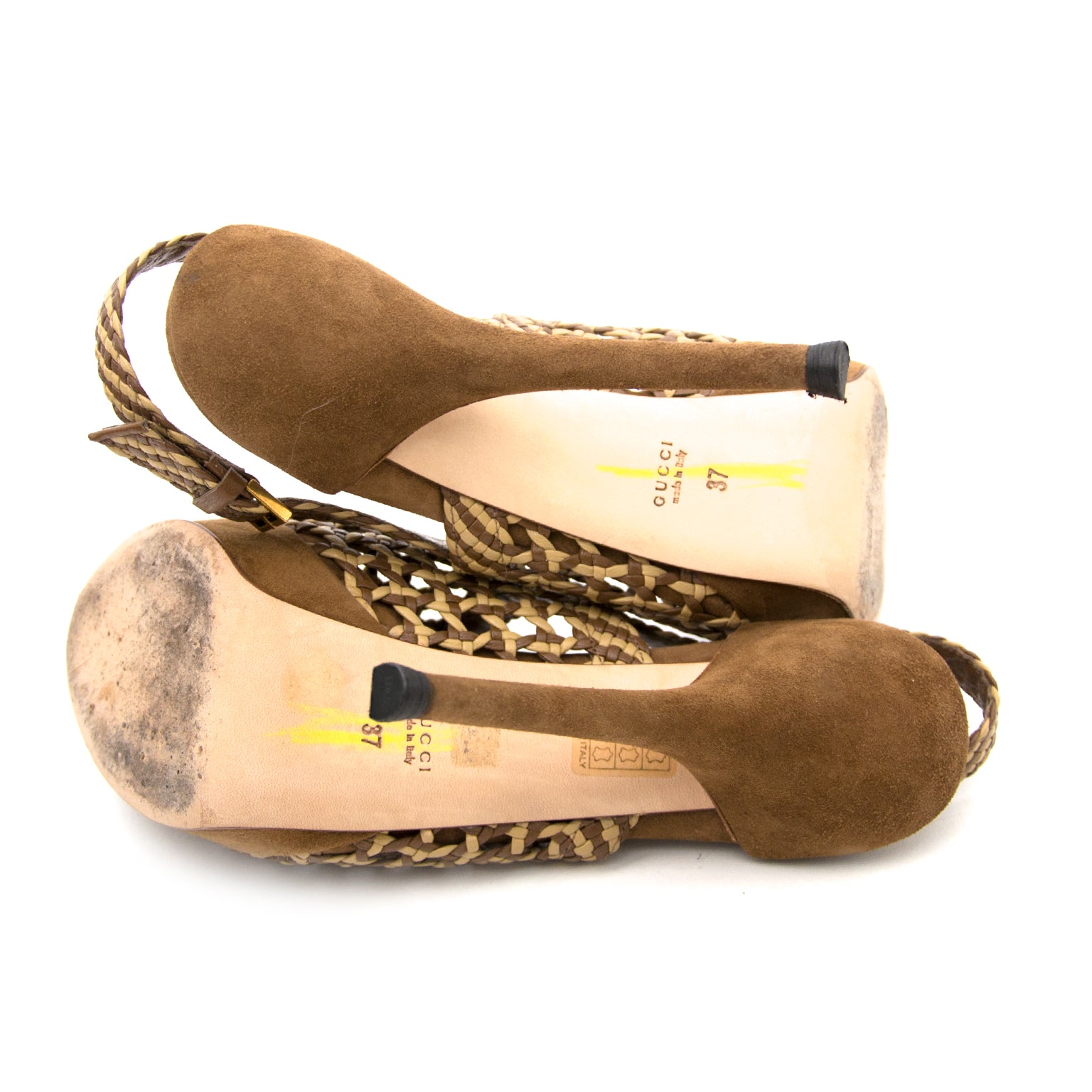 Buy an authentic secondhand Gucci Woven Leather Heels Size 37 at the right price at Labellov.