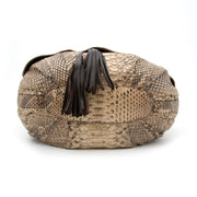 Bezoek de Labellov Showroom in Antwerpen en koop de Gucci snakeskin handtas veilig aan de beste prijs.