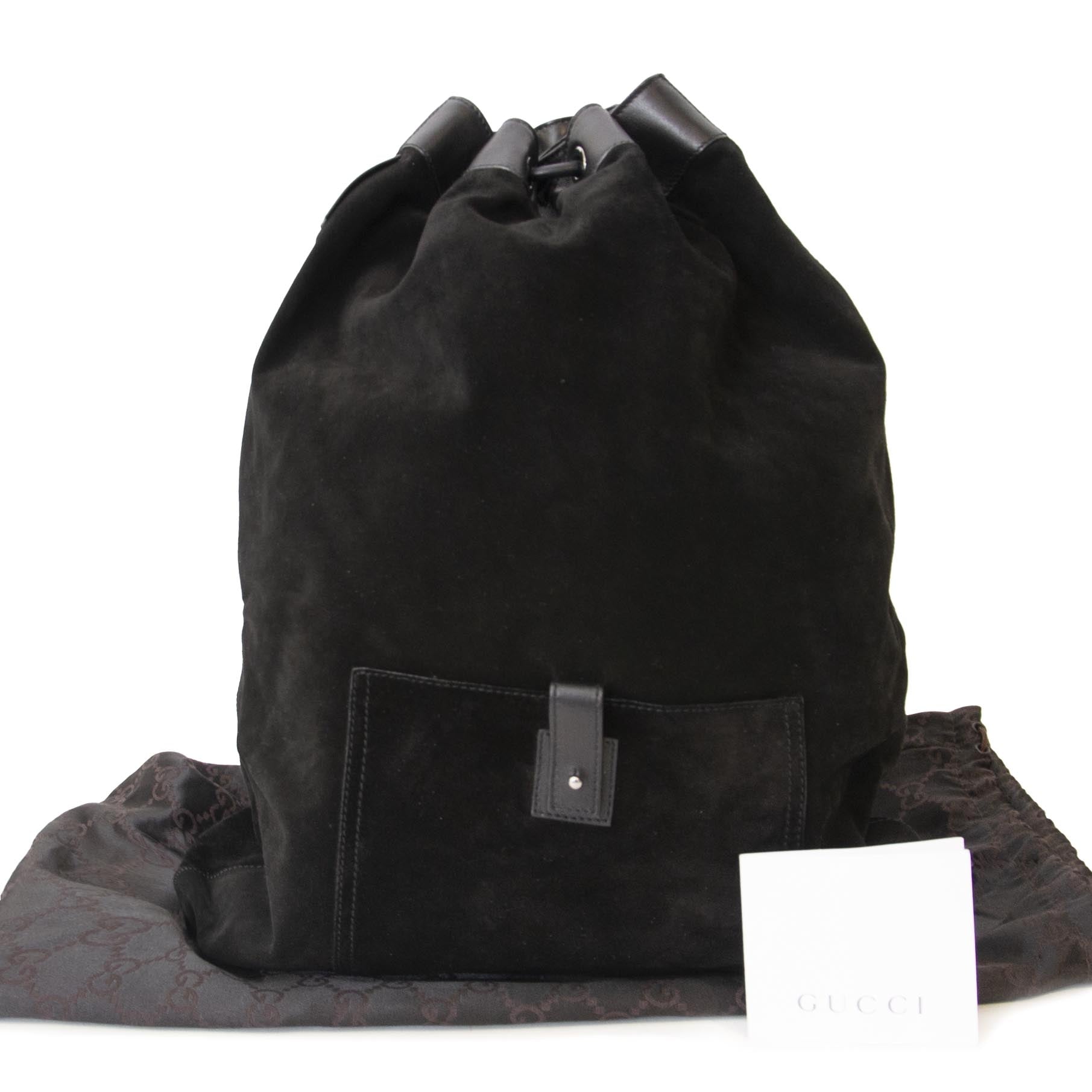 Buy authentic secondhand Delvaux handbag at the right price at Labellov vintage webshop.