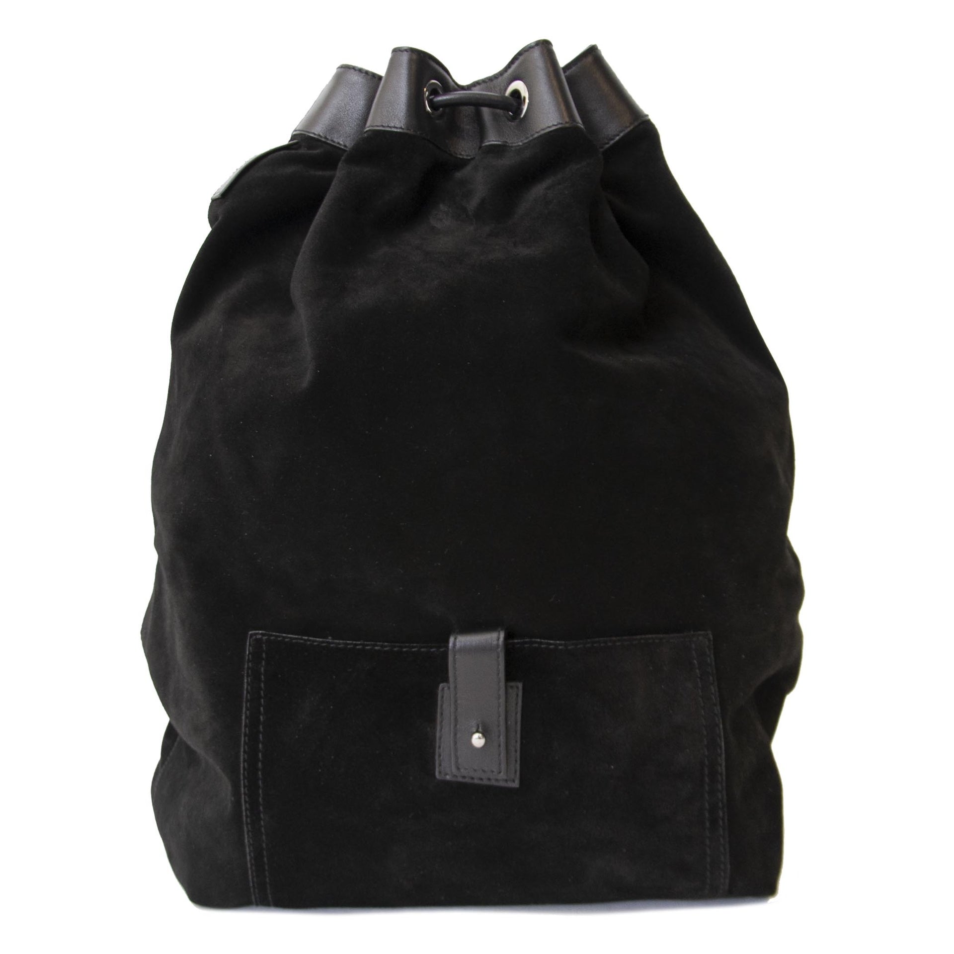 Buy authentic secondhand Delvaux handbag at the right price at Labellov vintage webshop.