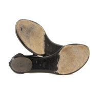 Gucci Black Leather Sandals with Gold Hardware. tweedehands Gucci sandalen secondhand Gucci sandals second main Gucci sandales