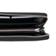 Buy authentic Gucci wallet Web at the right price at LabelLOV vintage webshop. Luxe, vintage, fashion. Safe and secure online shopping. Antwerp, Belgium.