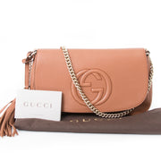 Buy authentic Gucci Soho Cognac Shoulder Bag at the right price at LabelLOV vintage webshop. Luxe, vintage, fashion. Safe and secure online shopping. Antwerp, Belgium.
