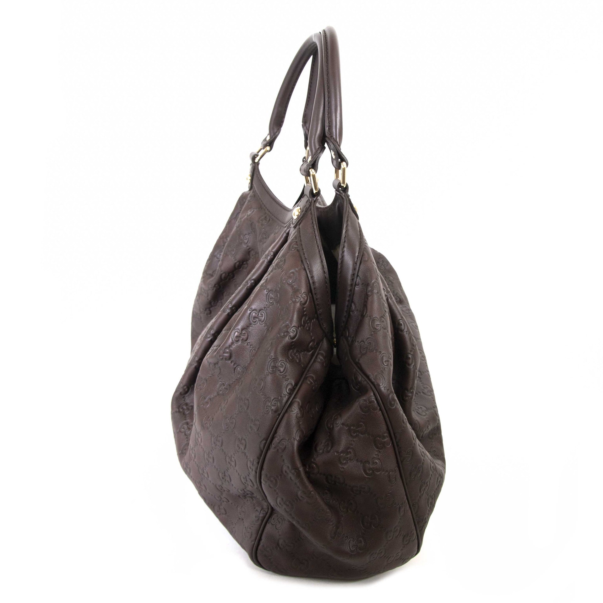Gucci Sukey Monogram Leather tas nu te koop bij labellov vintage webshop aan de laagste prijs