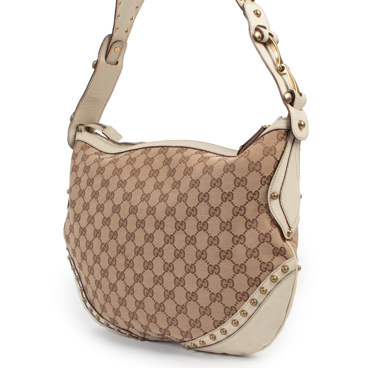 Gucci Monogram Shoulder bag in very good condition now for sale on Labellov vintage site with 2nd hand designer clothes