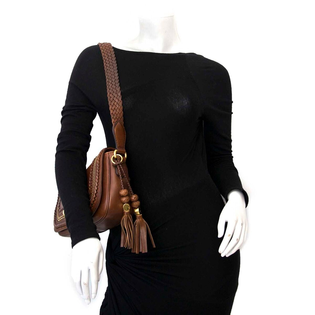 Koop authentieke tweedehands Gucci brown braided handtas aan een eerlijke prijs bij LabelLOV. Veilig online shoppen.