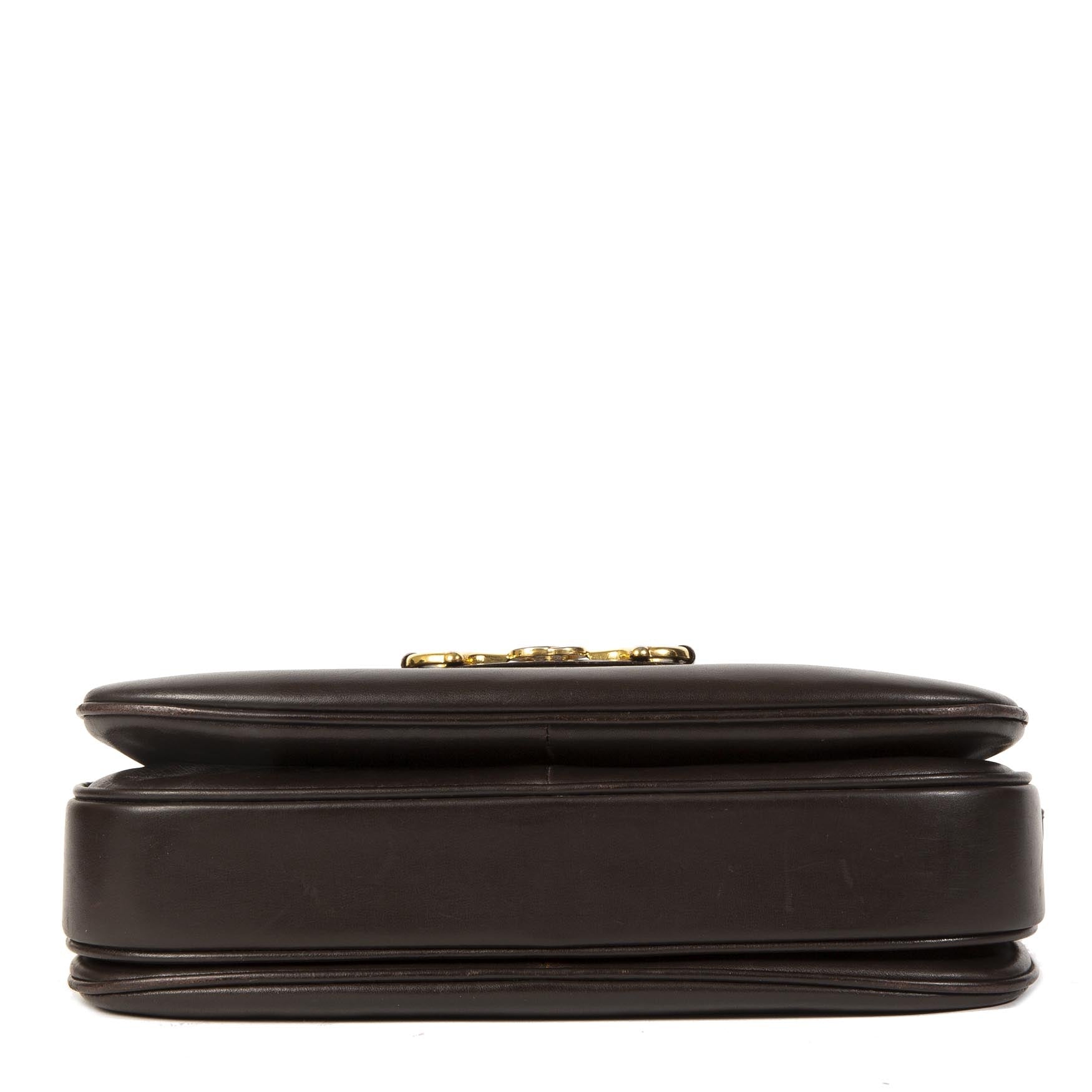 Gucci Vintage Dark Brown Leather Zumi Flap Bag te koop bij Labellov tweedehands