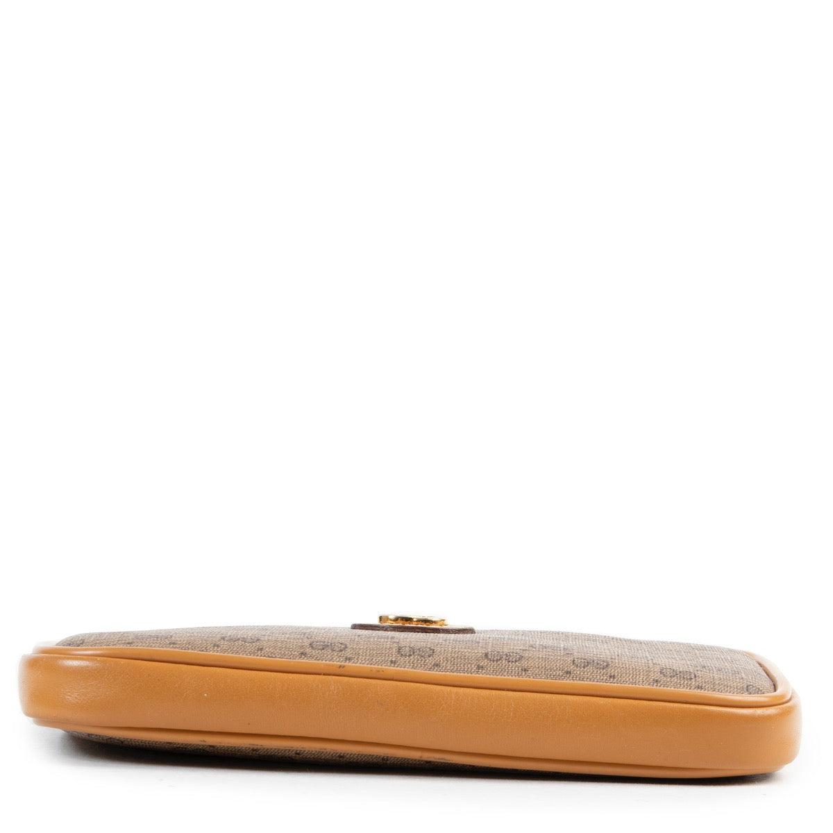 Veilig online kopen van authentieke tweedehands Gucci monogram pochette bij Labellov.com.
