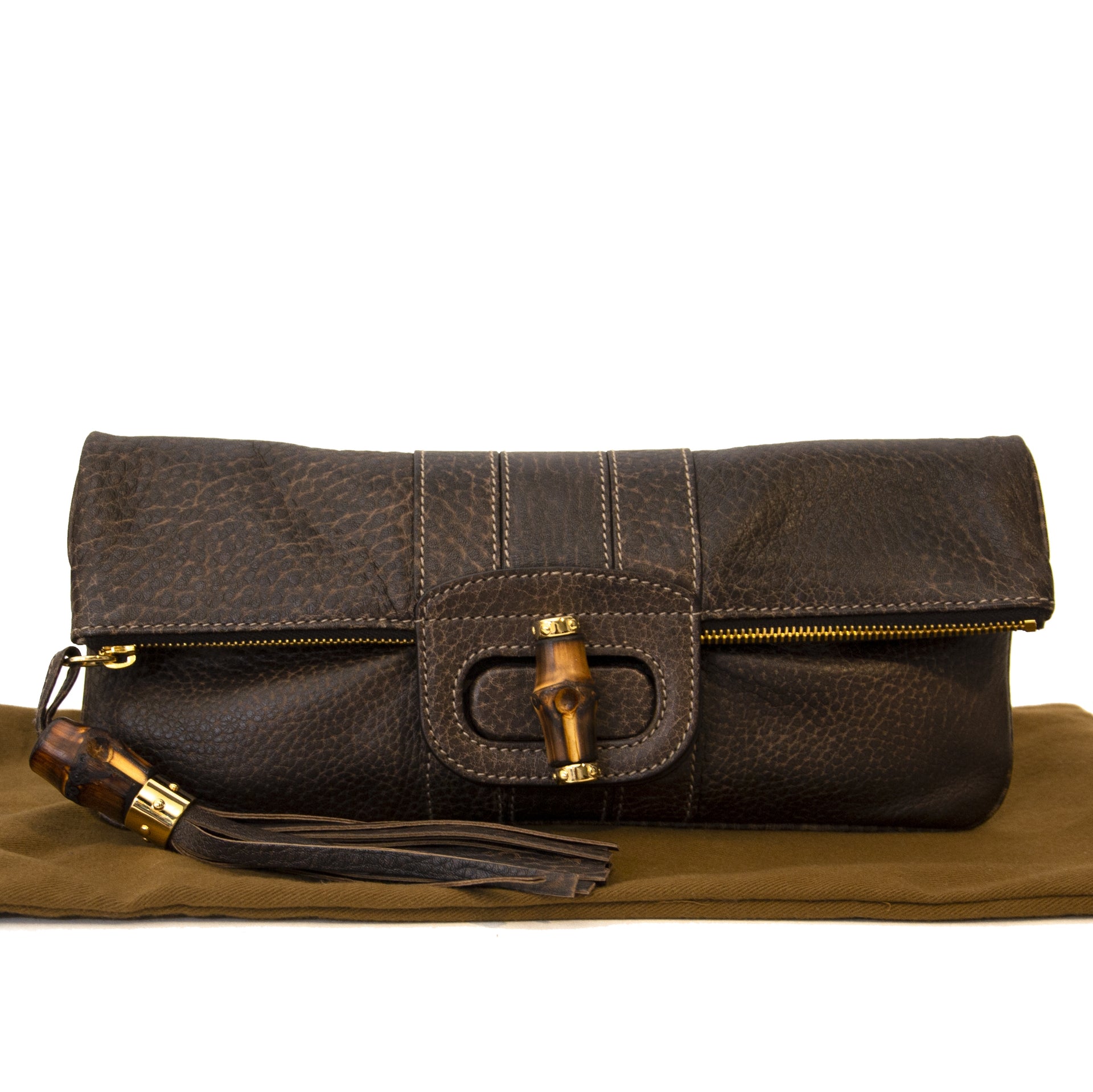 Pochette en cuir marron Gucci avec rabat en bambou