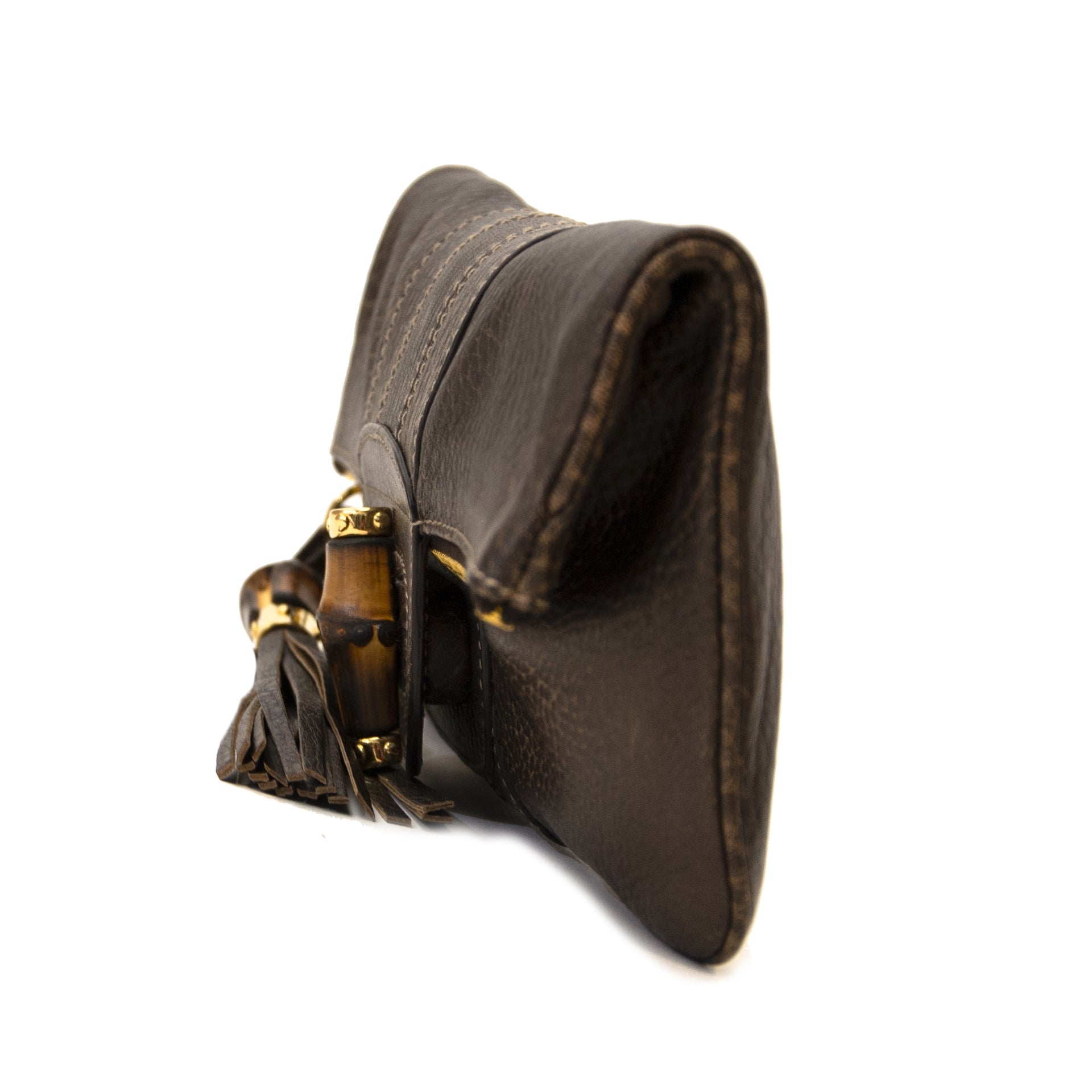 Pochette en cuir marron Gucci avec rabat en bambou