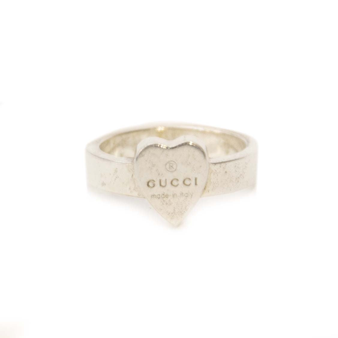 Secondhand Gucci trademark heart ring at Labellov. Safe online shopping at a fair price
