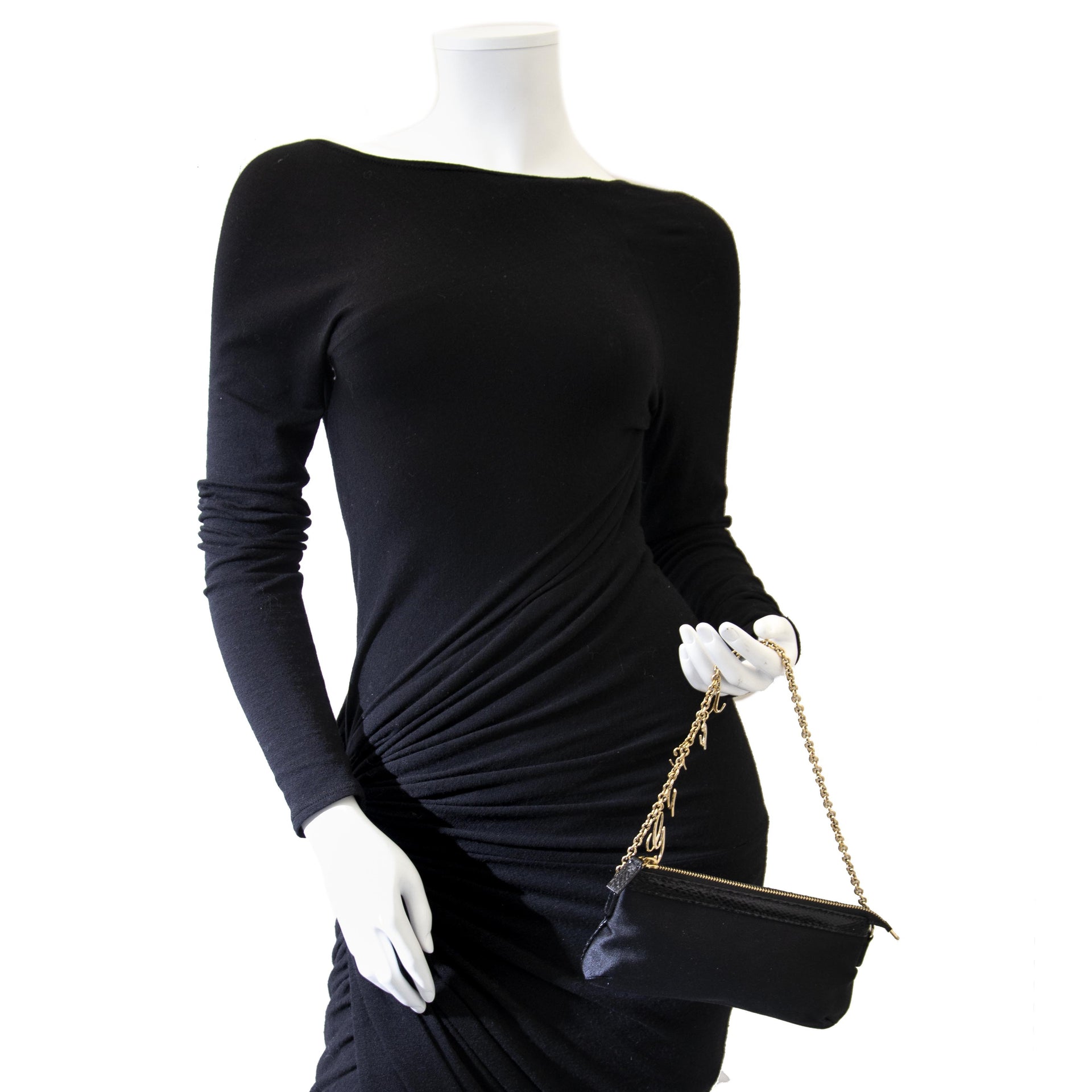 Authentieke tweedehands vintage Gucci Starlight Even Black Satin Pochette Bag koop online webshop LabelLOV
